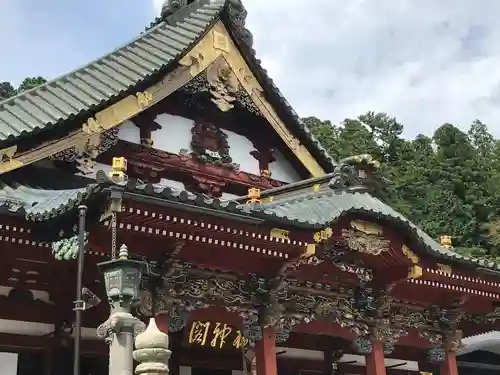久遠寺の本殿・本堂