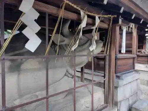 菅大臣神社の像