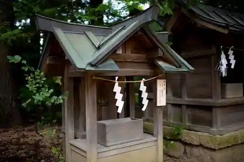 穂高神社本宮の末社