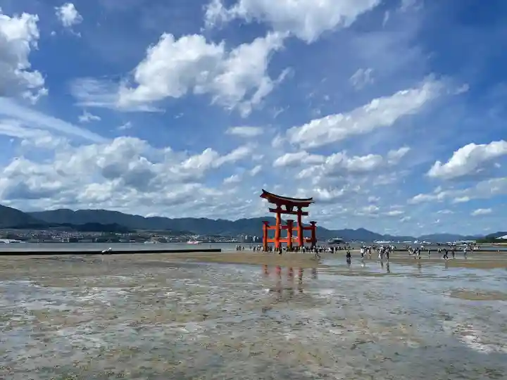 厳島神社(広島県)