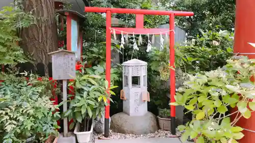 三崎稲荷神社の末社