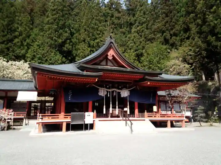 金櫻神社の本殿・本堂