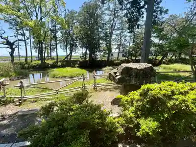 伊奈冨神社の{uncategorized: "未分類", other: "その他", undefined: "問題あり", building: "その他建物", grave: "お墓", sacred_gate: "鳥居", guardian: "狛犬", statue: "像", buddha: "仏像", history: "歴史", nature: "自然", garden: "庭園", animal: "動物", pagoda: "塔", temizu: "手水舎", mountain_gate: "山門・神門", sanctuary: "本殿・本堂", subordinate: "末社・摂社", art: "芸術", scenery: "景色", jizo: "地蔵", ema: "絵馬", goshuin: "御朱印", omikuji: "おみくじ", items: "授与品その他", amulet: "お守り", goshuincho: "御朱印帳", eats: "食事", festival: "お祭り", votive_dance: "神楽", shichigosan: "七五三参", wedding: "結婚式", experience: "体験その他", initially: "初詣", around: "周辺", anti_infection: "感染症対策"}