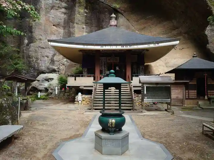 観音院の本殿・本堂