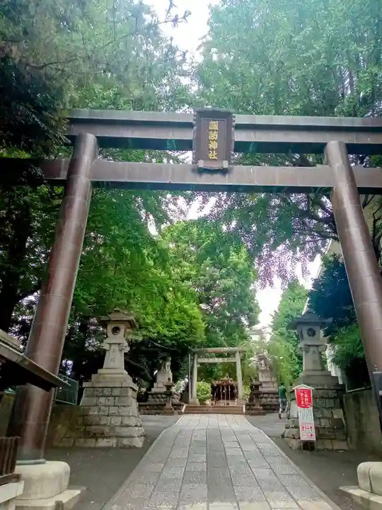 諏訪神社の鳥居