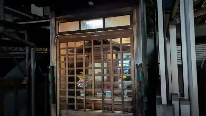 唐橋第一町地蔵尊の本殿・本堂