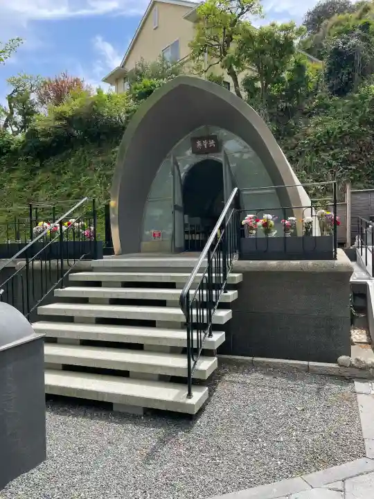 浄土寺の{uncategorized: "未分類", other: "その他", undefined: "問題あり", building: "その他建物", grave: "お墓", sacred_gate: "鳥居", guardian: "狛犬", statue: "像", buddha: "仏像", history: "歴史", nature: "自然", garden: "庭園", animal: "動物", pagoda: "塔", temizu: "手水舎", mountain_gate: "山門・神門", sanctuary: "本殿・本堂", subordinate: "末社・摂社", art: "芸術", scenery: "景色", jizo: "地蔵", ema: "絵馬", goshuin: "御朱印", omikuji: "おみくじ", items: "授与品その他", amulet: "お守り", goshuincho: "御朱印帳", eats: "食事", festival: "お祭り", votive_dance: "神楽", shichigosan: "七五三参", wedding: "結婚式", experience: "体験その他", initially: "初詣", around: "周辺", anti_infection: "感染症対策"}