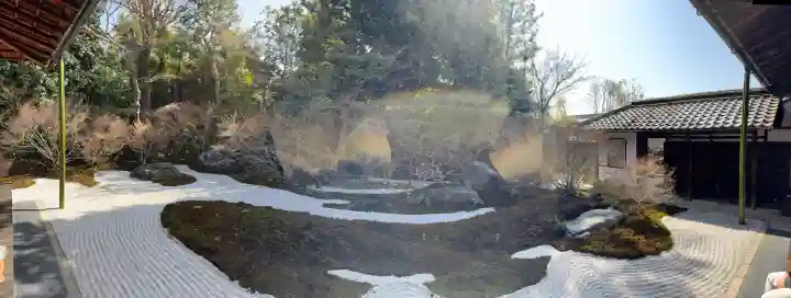 西来院の{uncategorized: "未分類", other: "その他", undefined: "問題あり", building: "その他建物", grave: "お墓", sacred_gate: "鳥居", guardian: "狛犬", statue: "像", buddha: "仏像", history: "歴史", nature: "自然", garden: "庭園", animal: "動物", pagoda: "塔", temizu: "手水舎", mountain_gate: "山門・神門", sanctuary: "本殿・本堂", subordinate: "末社・摂社", art: "芸術", scenery: "景色", jizo: "地蔵", ema: "絵馬", goshuin: "御朱印", omikuji: "おみくじ", items: "授与品その他", amulet: "お守り", goshuincho: "御朱印帳", eats: "食事", festival: "お祭り", votive_dance: "神楽", shichigosan: "七五三参", wedding: "結婚式", experience: "体験その他", initially: "初詣", around: "周辺", anti_infection: "感染症対策"}