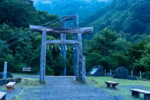 白山比咩神社　奥宮の鳥居