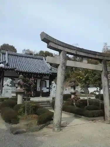 壺井八幡宮の鳥居