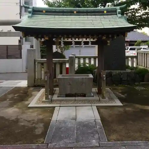 綾瀬神社の手水舎