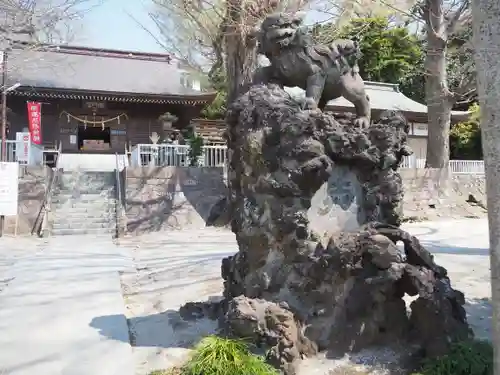 諏訪神社の狛犬