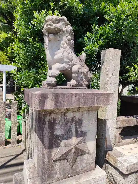 日置神社の狛犬