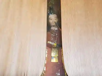 日下部天満神社の像