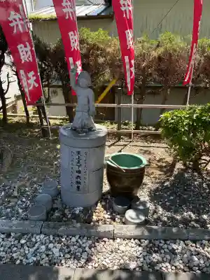 長心寺の{uncategorized: "未分類", other: "その他", undefined: "問題あり", building: "その他建物", grave: "お墓", sacred_gate: "鳥居", guardian: "狛犬", statue: "像", buddha: "仏像", history: "歴史", nature: "自然", garden: "庭園", animal: "動物", pagoda: "塔", temizu: "手水舎", mountain_gate: "山門・神門", sanctuary: "本殿・本堂", subordinate: "末社・摂社", art: "芸術", scenery: "景色", jizo: "地蔵", ema: "絵馬", goshuin: "御朱印", omikuji: "おみくじ", items: "授与品その他", amulet: "お守り", goshuincho: "御朱印帳", eats: "食事", festival: "お祭り", votive_dance: "神楽", shichigosan: "七五三参", wedding: "結婚式", experience: "体験その他", initially: "初詣", around: "周辺", anti_infection: "感染症対策"}