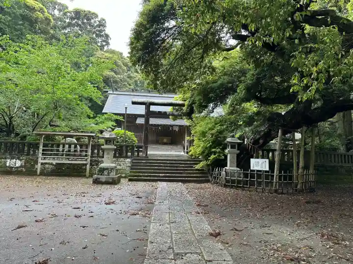 莫越山神社の{uncategorized: "未分類", other: "その他", undefined: "問題あり", building: "その他建物", grave: "お墓", sacred_gate: "鳥居", guardian: "狛犬", statue: "像", buddha: "仏像", history: "歴史", nature: "自然", garden: "庭園", animal: "動物", pagoda: "塔", temizu: "手水舎", mountain_gate: "山門・神門", sanctuary: "本殿・本堂", subordinate: "末社・摂社", art: "芸術", scenery: "景色", jizo: "地蔵", ema: "絵馬", goshuin: "御朱印", omikuji: "おみくじ", items: "授与品その他", amulet: "お守り", goshuincho: "御朱印帳", eats: "食事", festival: "お祭り", votive_dance: "神楽", shichigosan: "七五三参", wedding: "結婚式", experience: "体験その他", initially: "初詣", around: "周辺", anti_infection: "感染症対策"}
