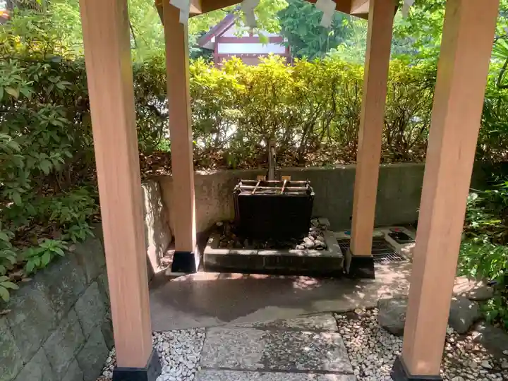 稲毛神社の手水舎