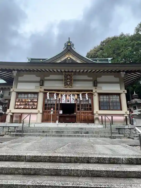 白山宮の本殿・本堂