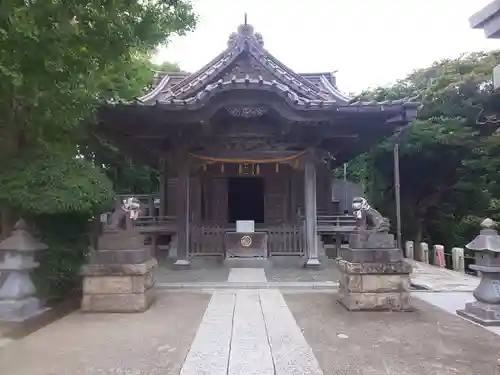 小動神社の本殿・本堂
