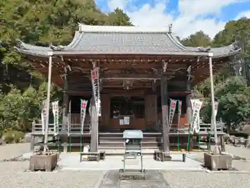 恵利寺の本殿・本堂