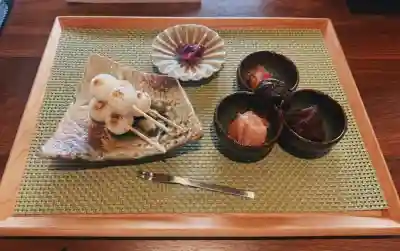 浄土宗　西念寺の{uncategorized: "未分類", other: "その他", undefined: "問題あり", building: "その他建物", grave: "お墓", sacred_gate: "鳥居", guardian: "狛犬", statue: "像", buddha: "仏像", history: "歴史", nature: "自然", garden: "庭園", animal: "動物", pagoda: "塔", temizu: "手水舎", mountain_gate: "山門・神門", sanctuary: "本殿・本堂", subordinate: "末社・摂社", art: "芸術", scenery: "景色", jizo: "地蔵", ema: "絵馬", goshuin: "御朱印", omikuji: "おみくじ", items: "授与品その他", amulet: "お守り", goshuincho: "御朱印帳", eats: "食事", festival: "お祭り", votive_dance: "神楽", shichigosan: "七五三参", wedding: "結婚式", experience: "体験その他", initially: "初詣", around: "周辺", anti_infection: "感染症対策"}