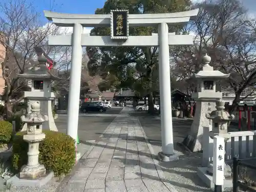 瀧宮神社の{uncategorized: "未分類", other: "その他", undefined: "問題あり", building: "その他建物", grave: "お墓", sacred_gate: "鳥居", guardian: "狛犬", statue: "像", buddha: "仏像", history: "歴史", nature: "自然", garden: "庭園", animal: "動物", pagoda: "塔", temizu: "手水舎", mountain_gate: "山門・神門", sanctuary: "本殿・本堂", subordinate: "末社・摂社", art: "芸術", scenery: "景色", jizo: "地蔵", ema: "絵馬", goshuin: "御朱印", omikuji: "おみくじ", items: "授与品その他", amulet: "お守り", goshuincho: "御朱印帳", eats: "食事", festival: "お祭り", votive_dance: "神楽", shichigosan: "七五三参", wedding: "結婚式", experience: "体験その他", initially: "初詣", around: "周辺", anti_infection: "感染症対策"}