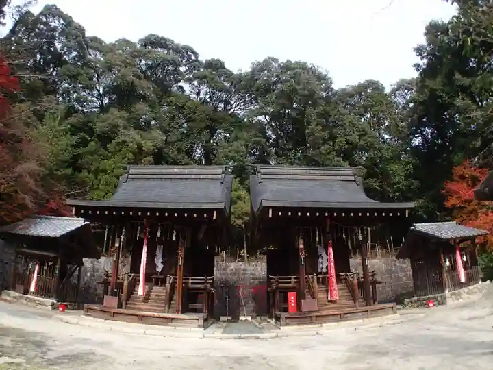 石座神社の本殿・本堂