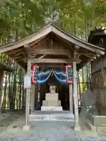 常陸國總社宮の{uncategorized: "未分類", other: "その他", undefined: "問題あり", building: "その他建物", grave: "お墓", sacred_gate: "鳥居", guardian: "狛犬", statue: "像", buddha: "仏像", history: "歴史", nature: "自然", garden: "庭園", animal: "動物", pagoda: "塔", temizu: "手水舎", mountain_gate: "山門・神門", sanctuary: "本殿・本堂", subordinate: "末社・摂社", art: "芸術", scenery: "景色", jizo: "地蔵", ema: "絵馬", goshuin: "御朱印", omikuji: "おみくじ", items: "授与品その他", amulet: "お守り", goshuincho: "御朱印帳", eats: "食事", festival: "お祭り", votive_dance: "神楽", shichigosan: "七五三参", wedding: "結婚式", experience: "体験その他", initially: "初詣", around: "周辺", anti_infection: "感染症対策"}