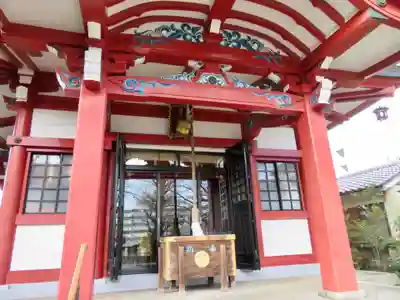 筑土八幡神社の本殿・本堂