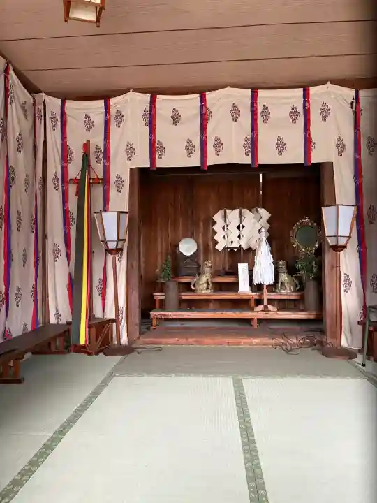 神明宮(天明町)の{uncategorized: "未分類", other: "その他", undefined: "問題あり", building: "その他建物", grave: "お墓", sacred_gate: "鳥居", guardian: "狛犬", statue: "像", buddha: "仏像", history: "歴史", nature: "自然", garden: "庭園", animal: "動物", pagoda: "塔", temizu: "手水舎", mountain_gate: "山門・神門", sanctuary: "本殿・本堂", subordinate: "末社・摂社", art: "芸術", scenery: "景色", jizo: "地蔵", ema: "絵馬", goshuin: "御朱印", omikuji: "おみくじ", items: "授与品その他", amulet: "お守り", goshuincho: "御朱印帳", eats: "食事", festival: "お祭り", votive_dance: "神楽", shichigosan: "七五三参", wedding: "結婚式", experience: "体験その他", initially: "初詣", around: "周辺", anti_infection: "感染症対策"}