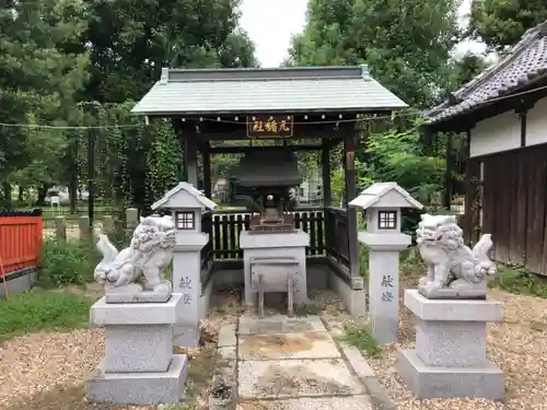 姫嶋神社の狛犬