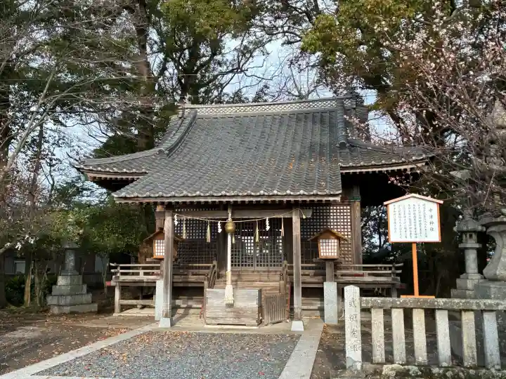 中津神社の{uncategorized: "未分類", other: "その他", undefined: "問題あり", building: "その他建物", grave: "お墓", sacred_gate: "鳥居", guardian: "狛犬", statue: "像", buddha: "仏像", history: "歴史", nature: "自然", garden: "庭園", animal: "動物", pagoda: "塔", temizu: "手水舎", mountain_gate: "山門・神門", sanctuary: "本殿・本堂", subordinate: "末社・摂社", art: "芸術", scenery: "景色", jizo: "地蔵", ema: "絵馬", goshuin: "御朱印", omikuji: "おみくじ", items: "授与品その他", amulet: "お守り", goshuincho: "御朱印帳", eats: "食事", festival: "お祭り", votive_dance: "神楽", shichigosan: "七五三参", wedding: "結婚式", experience: "体験その他", initially: "初詣", around: "周辺", anti_infection: "感染症対策"}