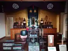 西岸寺の本殿