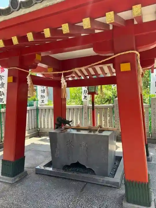 成田山 萬福院の手水舎