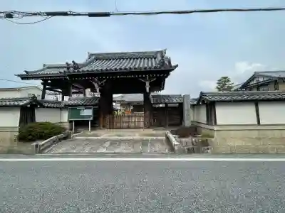 覚勝寺の{uncategorized: "未分類", other: "その他", undefined: "問題あり", building: "その他建物", grave: "お墓", sacred_gate: "鳥居", guardian: "狛犬", statue: "像", buddha: "仏像", history: "歴史", nature: "自然", garden: "庭園", animal: "動物", pagoda: "塔", temizu: "手水舎", mountain_gate: "山門・神門", sanctuary: "本殿・本堂", subordinate: "末社・摂社", art: "芸術", scenery: "景色", jizo: "地蔵", ema: "絵馬", goshuin: "御朱印", omikuji: "おみくじ", items: "授与品その他", amulet: "お守り", goshuincho: "御朱印帳", eats: "食事", festival: "お祭り", votive_dance: "神楽", shichigosan: "七五三参", wedding: "結婚式", experience: "体験その他", initially: "初詣", around: "周辺", anti_infection: "感染症対策"}