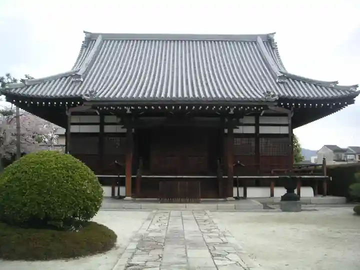 阿弥陀寺の本殿・本堂