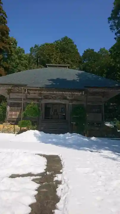 多禰寺の本殿・本堂