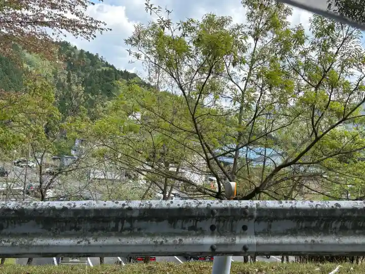 光明寺の{uncategorized: "未分類", other: "その他", undefined: "問題あり", building: "その他建物", grave: "お墓", sacred_gate: "鳥居", guardian: "狛犬", statue: "像", buddha: "仏像", history: "歴史", nature: "自然", garden: "庭園", animal: "動物", pagoda: "塔", temizu: "手水舎", mountain_gate: "山門・神門", sanctuary: "本殿・本堂", subordinate: "末社・摂社", art: "芸術", scenery: "景色", jizo: "地蔵", ema: "絵馬", goshuin: "御朱印", omikuji: "おみくじ", items: "授与品その他", amulet: "お守り", goshuincho: "御朱印帳", eats: "食事", festival: "お祭り", votive_dance: "神楽", shichigosan: "七五三参", wedding: "結婚式", experience: "体験その他", initially: "初詣", around: "周辺", anti_infection: "感染症対策"}