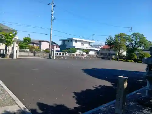 天神神社（柳津天神神社）の{uncategorized: "未分類", other: "その他", undefined: "問題あり", building: "その他建物", grave: "お墓", sacred_gate: "鳥居", guardian: "狛犬", statue: "像", buddha: "仏像", history: "歴史", nature: "自然", garden: "庭園", animal: "動物", pagoda: "塔", temizu: "手水舎", mountain_gate: "山門・神門", sanctuary: "本殿・本堂", subordinate: "末社・摂社", art: "芸術", scenery: "景色", jizo: "地蔵", ema: "絵馬", goshuin: "御朱印", omikuji: "おみくじ", items: "授与品その他", amulet: "お守り", goshuincho: "御朱印帳", eats: "食事", festival: "お祭り", votive_dance: "神楽", shichigosan: "七五三参", wedding: "結婚式", experience: "体験その他", initially: "初詣", around: "周辺", anti_infection: "感染症対策"}