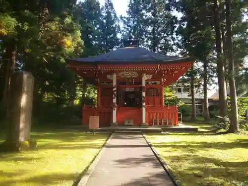 出羽神社(出羽三山神社)～三神合祭殿～の末社