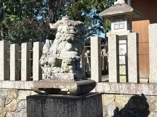 八幡神社の狛犬