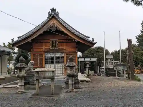 春日社（下田春日神社）の{uncategorized: "未分類", other: "その他", undefined: "問題あり", building: "その他建物", grave: "お墓", sacred_gate: "鳥居", guardian: "狛犬", statue: "像", buddha: "仏像", history: "歴史", nature: "自然", garden: "庭園", animal: "動物", pagoda: "塔", temizu: "手水舎", mountain_gate: "山門・神門", sanctuary: "本殿・本堂", subordinate: "末社・摂社", art: "芸術", scenery: "景色", jizo: "地蔵", ema: "絵馬", goshuin: "御朱印", omikuji: "おみくじ", items: "授与品その他", amulet: "お守り", goshuincho: "御朱印帳", eats: "食事", festival: "お祭り", votive_dance: "神楽", shichigosan: "七五三参", wedding: "結婚式", experience: "体験その他", initially: "初詣", around: "周辺", anti_infection: "感染症対策"}