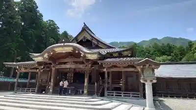 彌彦神社の本殿・本堂