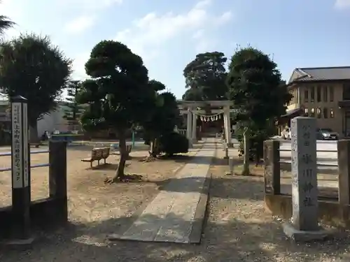 小村田氷川神社の庭園