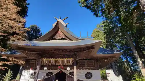 冨士御室浅間神社の本殿