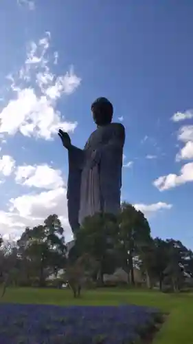 東本願寺本廟 牛久浄苑（牛久大仏）(茨城県)