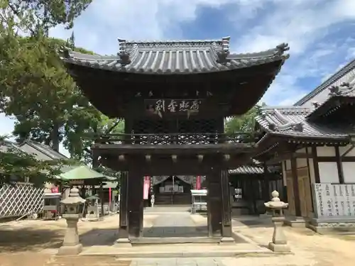 圓明寺の山門