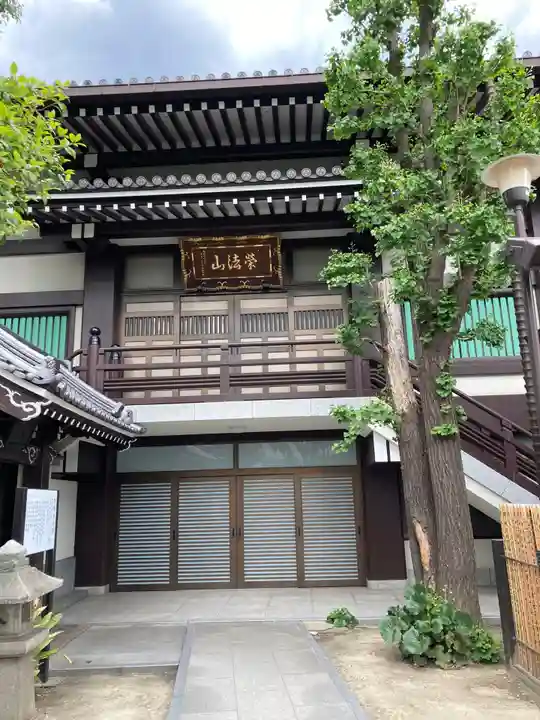浄閑寺の本殿・本堂