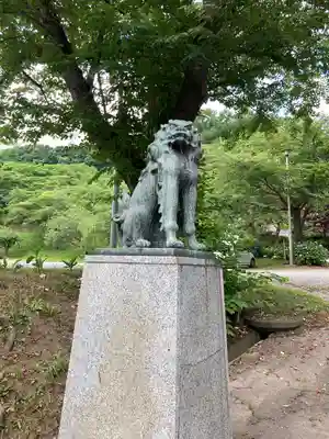 虻田神社の狛犬