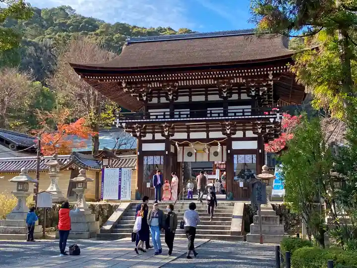 松尾大社の山門・神門